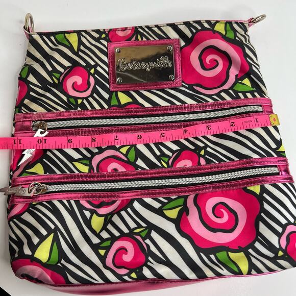 Betsey Johnson Betseyville Floral Bag Missing Strap - Picture 13 of 13